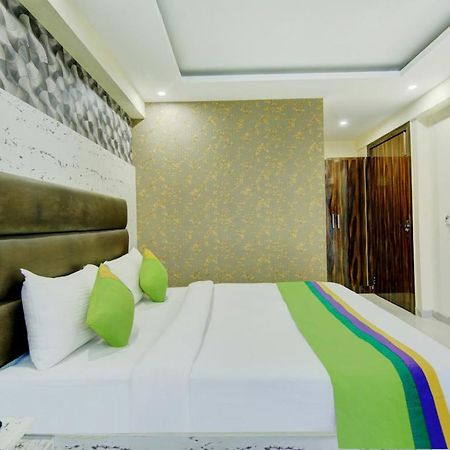 Treebo Trend Smart Signature Nuova Delhi Esterno foto