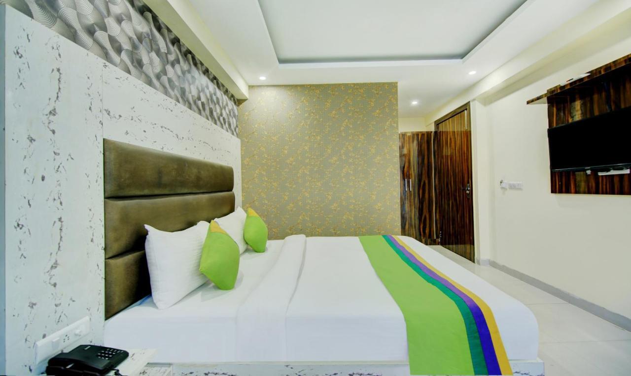 Treebo Trend Smart Signature Nuova Delhi Esterno foto