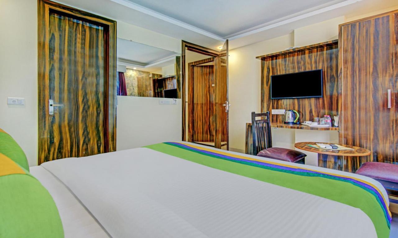 Treebo Trend Smart Signature Nuova Delhi Esterno foto